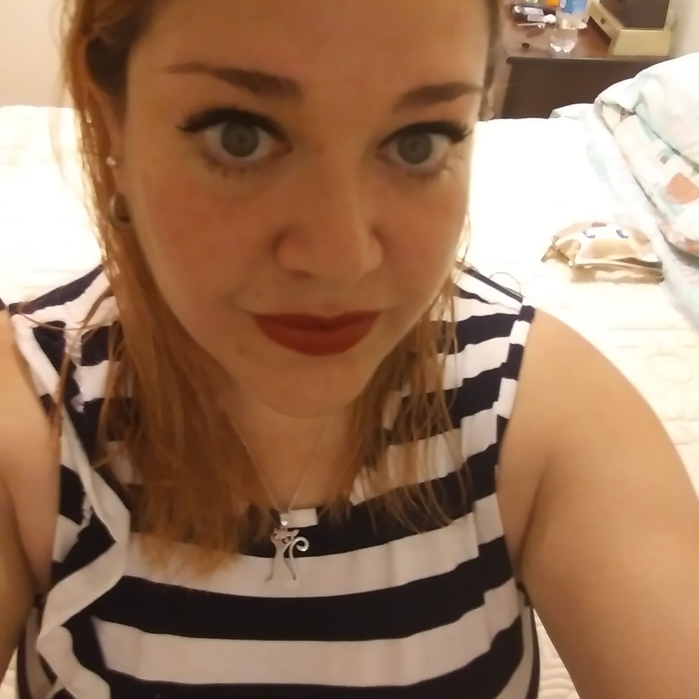 Meet your Posher, Pia